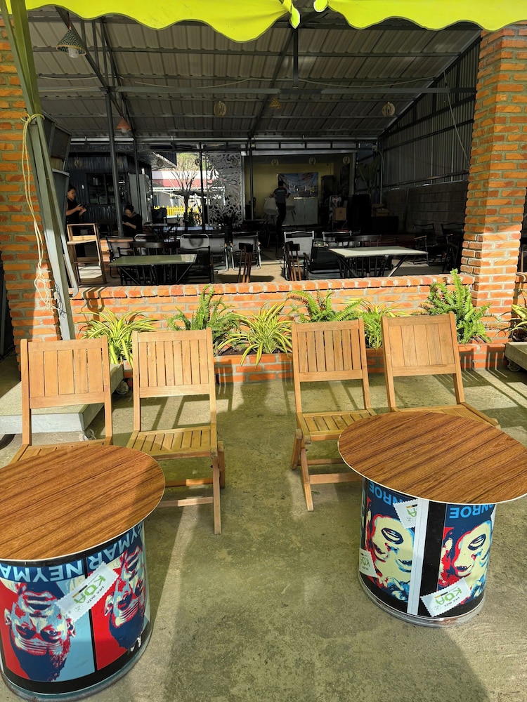 Cafe