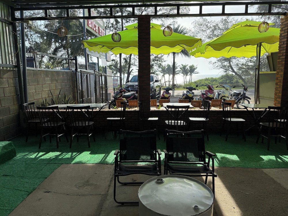 Cafe