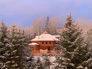 thumbnail: Front of property