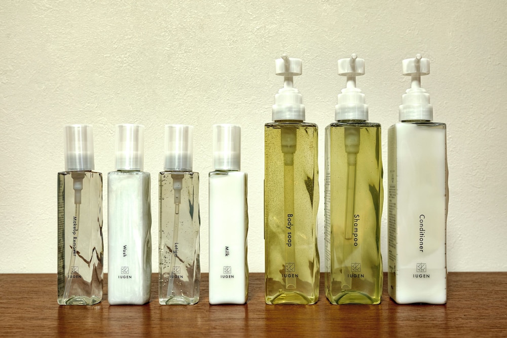 Bathroom amenities