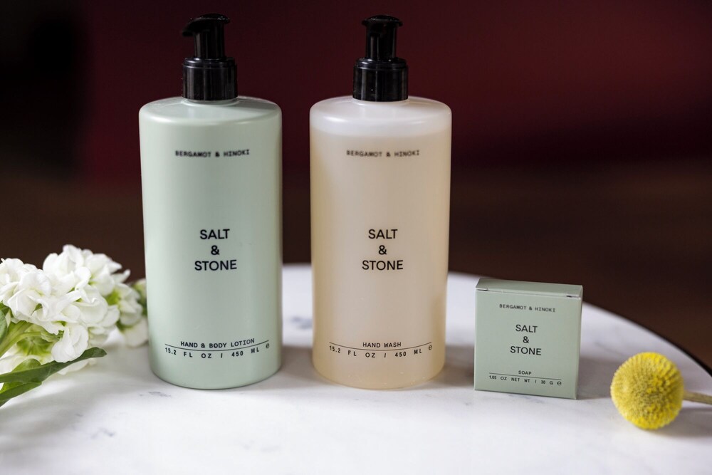 Bathroom amenities