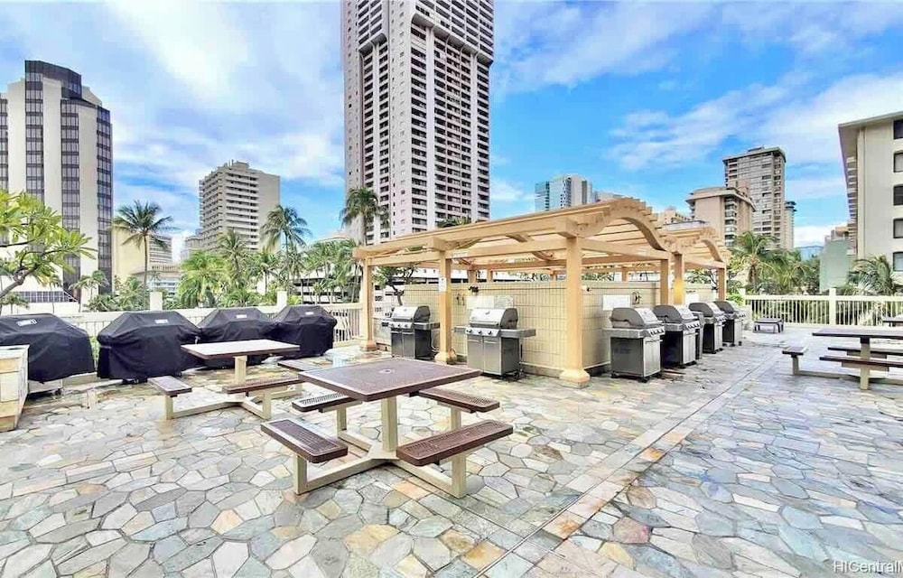 BBQ/picnic area