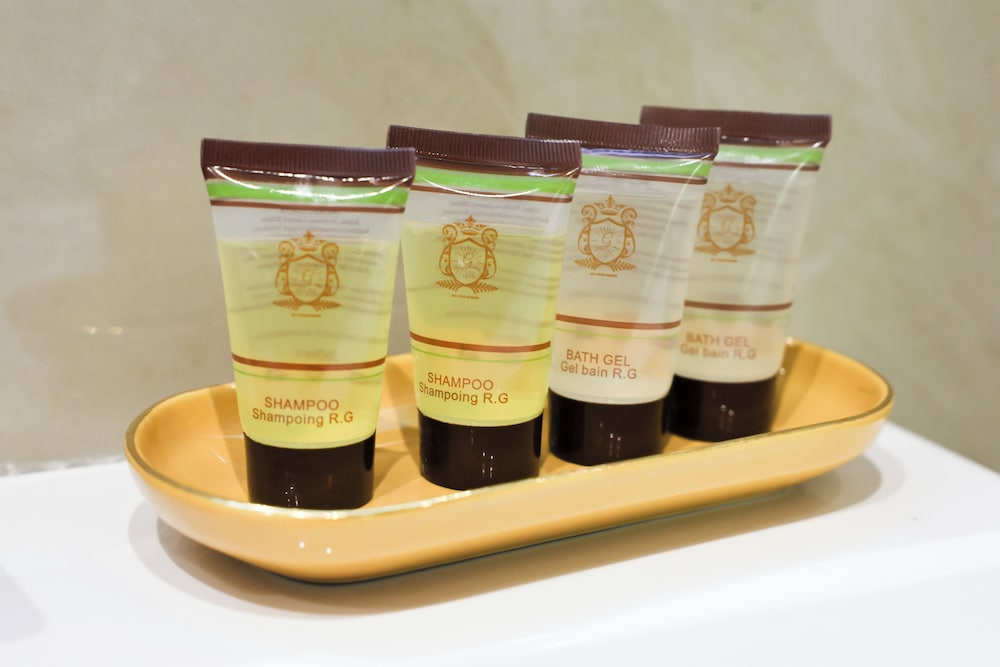 Bathroom amenities