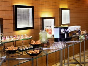 thumbnail: Breakfast area