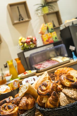 thumbnail: Breakfast area