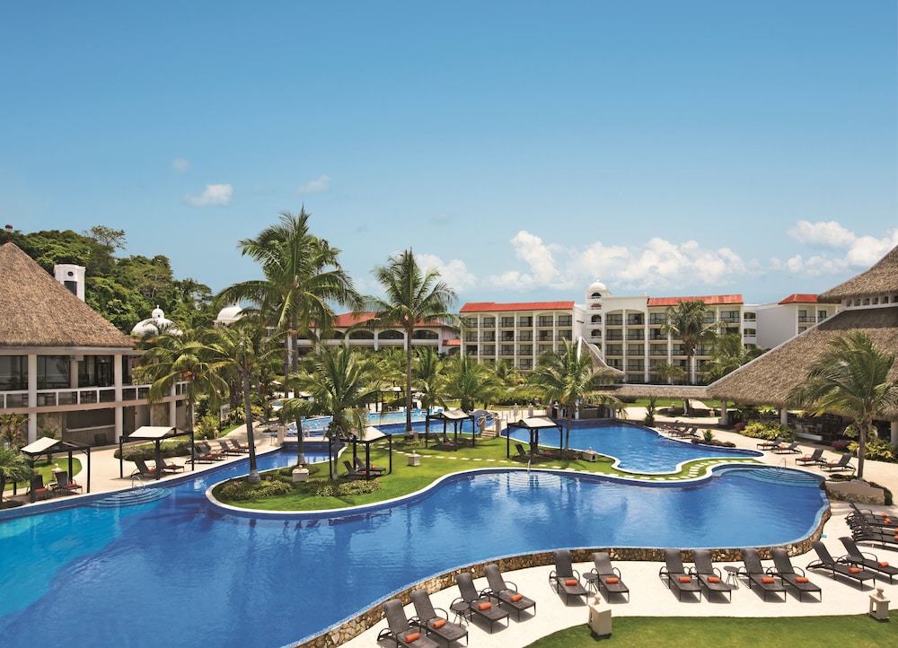 Infinity pool