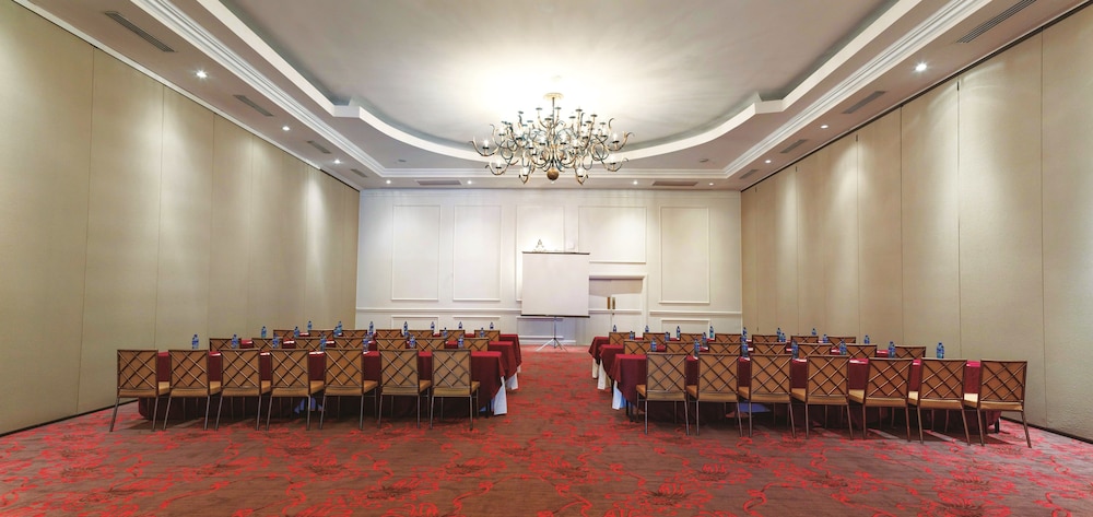 Meeting facility