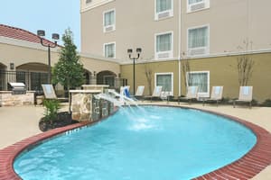 thumbnail: Pool
