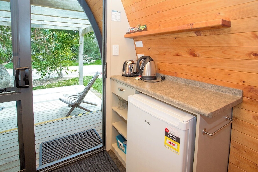 Mini-refrigerator