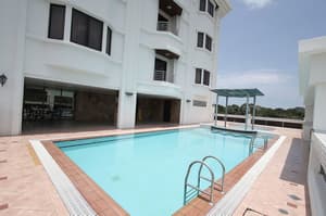 thumbnail: Outdoor pool