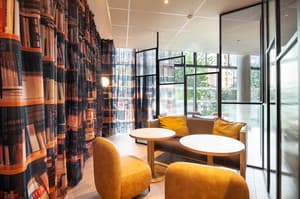 thumbnail: Lobby sitting area
