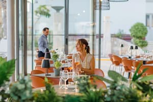 thumbnail: Restaurant