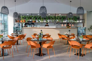 thumbnail: Restaurant