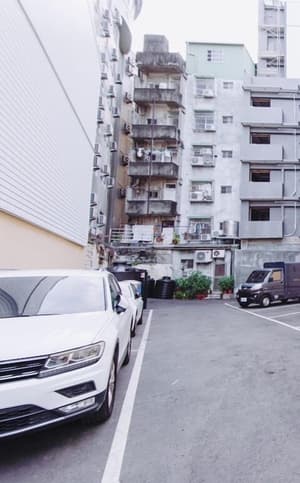 thumbnail: Parking