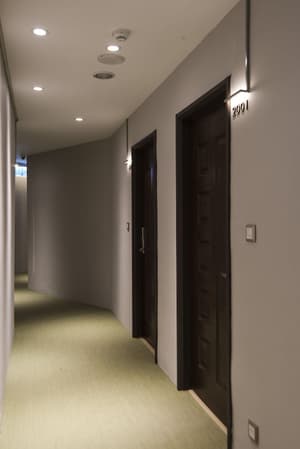 thumbnail: Hallway