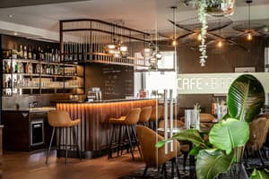 thumbnail: Bar (on property)