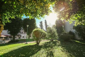 thumbnail: Exterior