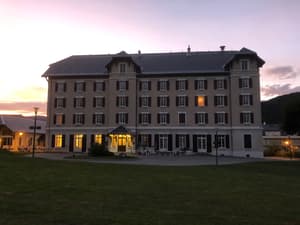 thumbnail: Exterior