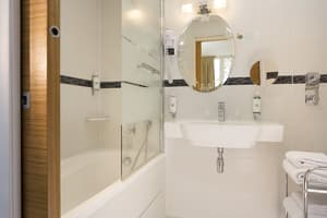 thumbnail: Bathroom