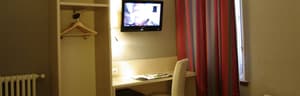 thumbnail: In-room business center