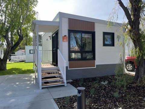 Superior Cabin - Sleeps 4