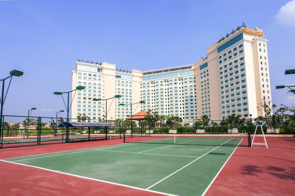 Tennis court