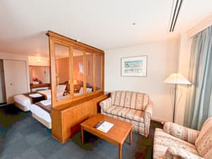 thumbnail: Room