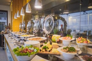 thumbnail: Restaurant