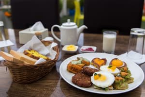 thumbnail: Breakfast area