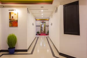 thumbnail: Interior detail