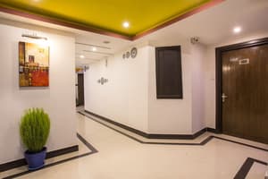 thumbnail: Interior