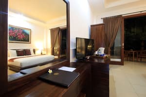 thumbnail: Room