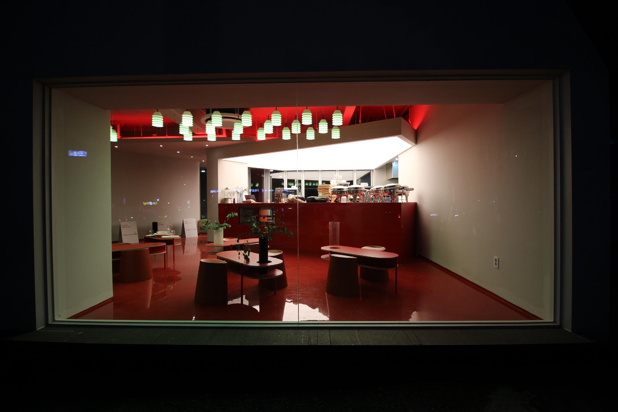 Restaurant-cafeteria