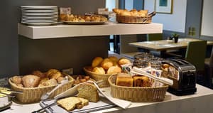 thumbnail: Breakfast area