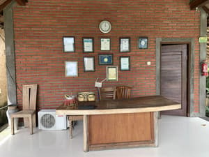thumbnail: Reception