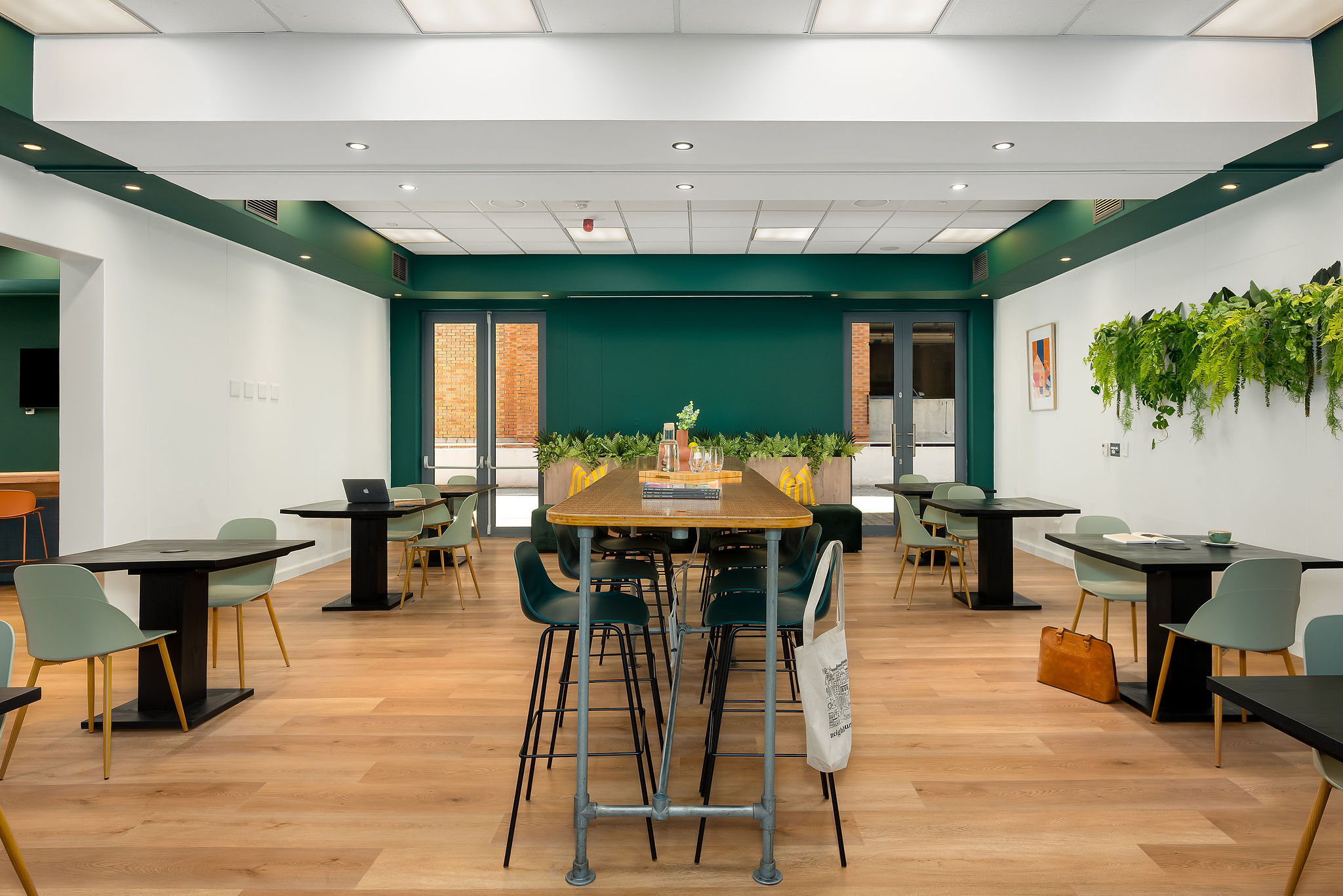 Restaurant-cafeteria