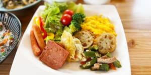 thumbnail: Breakfast buffet