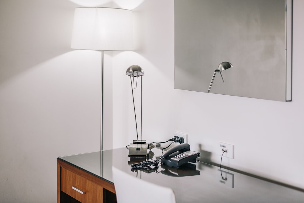 In-room business center