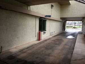 thumbnail: Exterior