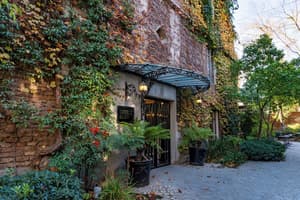 thumbnail: Exterior