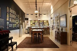 thumbnail: Bar (on property)