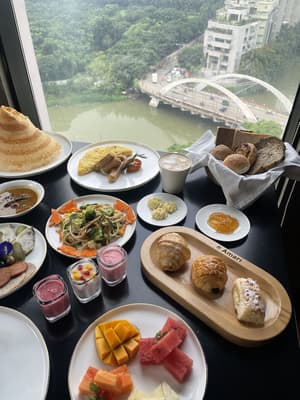 thumbnail: Restaurant