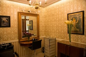 thumbnail: Hair salon