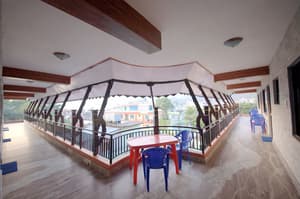 thumbnail: Lobby sitting area