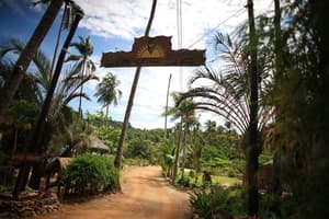 thumbnail: Property entrance