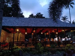 thumbnail: Dining