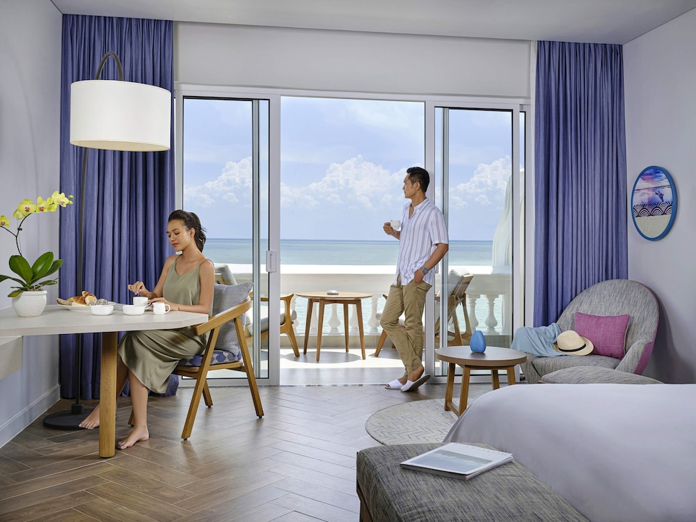 Beach/ocean view