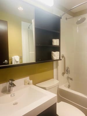 thumbnail: Bathroom