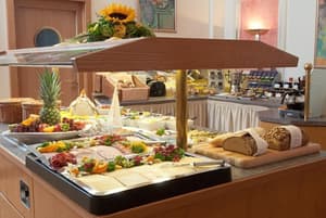 thumbnail: Restaurant