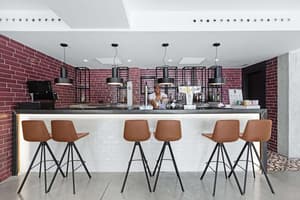 thumbnail: Bar (on property)